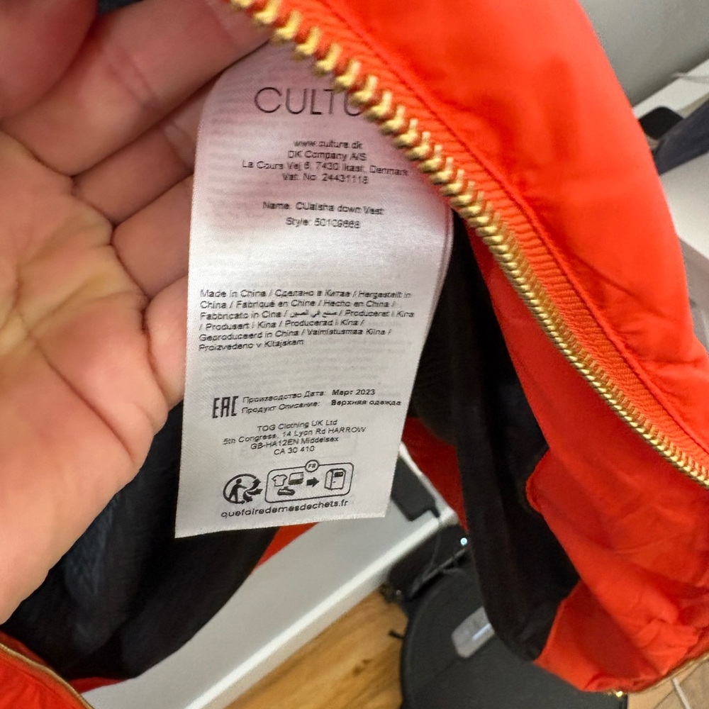 Culture Long Orange Down Puffer Vest | 90% Down | Sleeveless | Size S | NWT - Picture 9 of 12